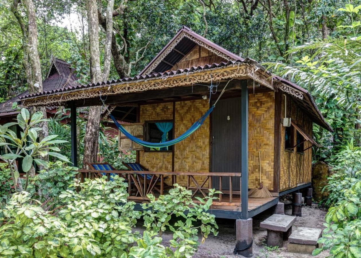 Bamboo Bungalows Koh Phayam Extérieur photo